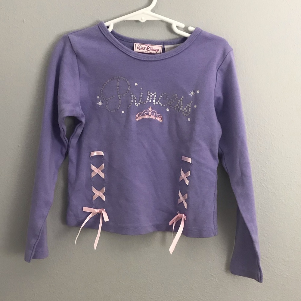 Walt Disney size:6 Purple princess shirt
